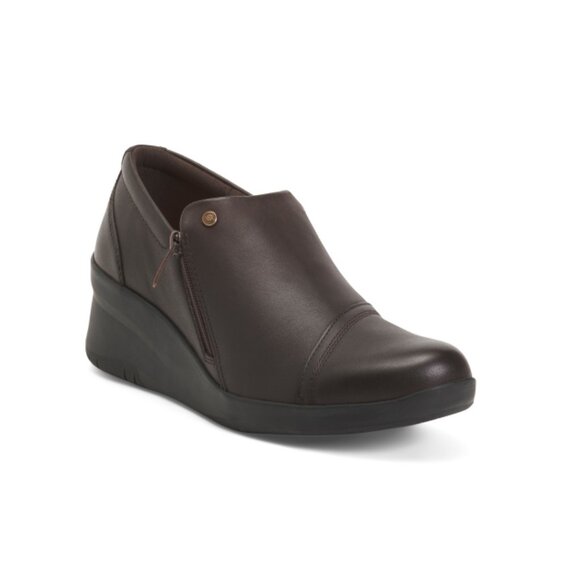 CLARKS Chocolate Leather Suttyn Zip Comfort Wedges - Picture 1 of 2